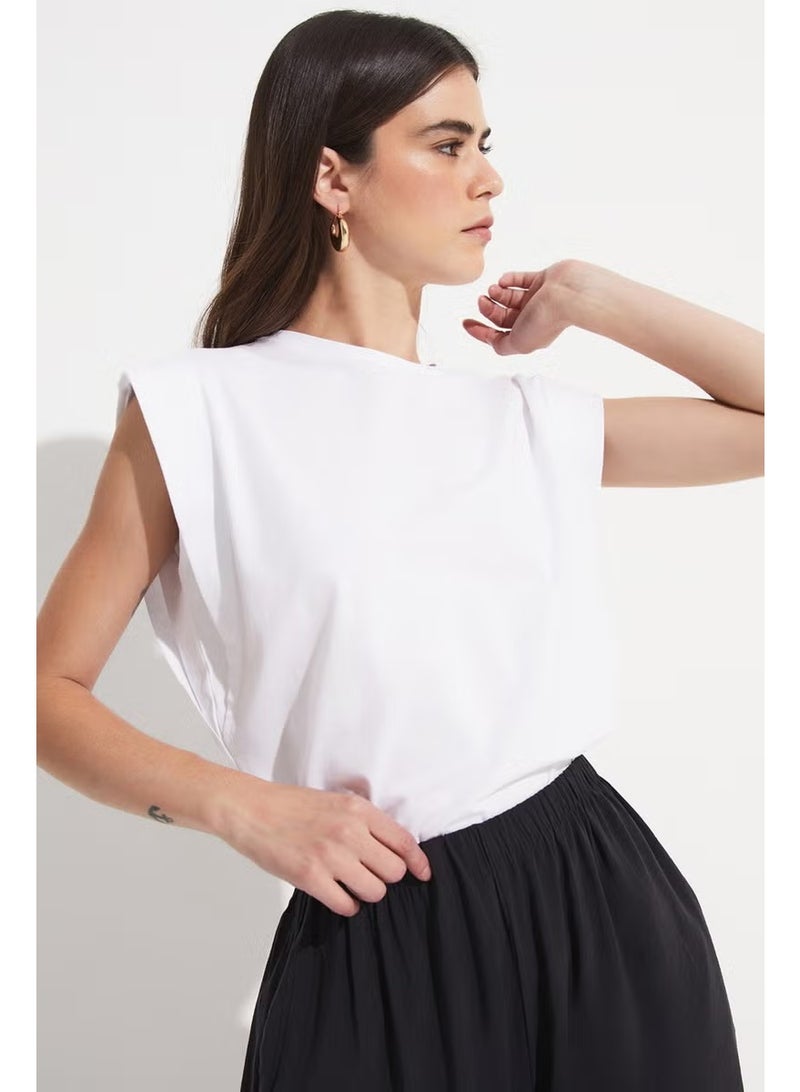 JUNE Basic Cotton Crew Neck Sleeveless T-Shirt - Image 1